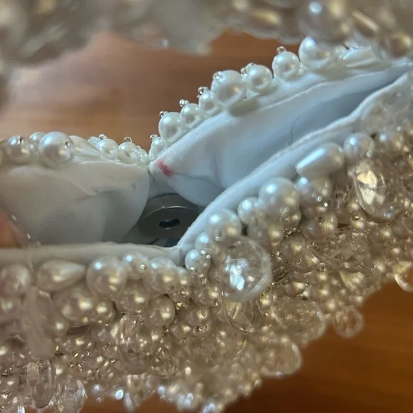 Clio Peppiatt Beaded Heart Purse - Ivory - Picture 4 of 6